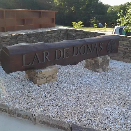 Lar De Donas Casa rural Meira (Lugo)
