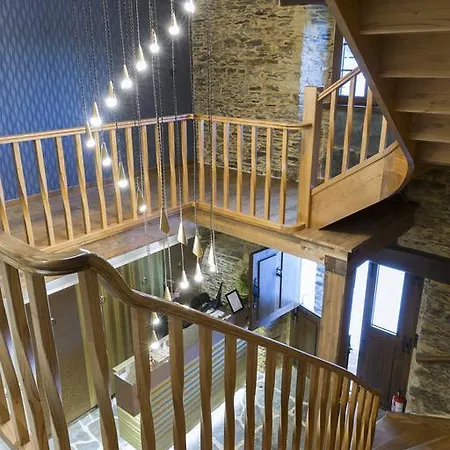 Lar De Donas Kır Evi *