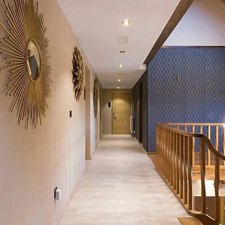 Lar De Donas Meira (Lugo)